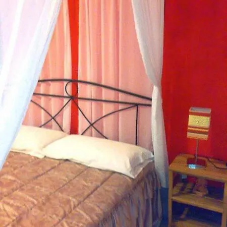 Le Coccinelle 5*